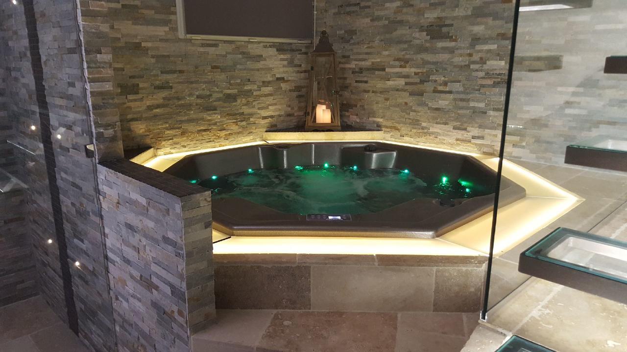 L'Eveil Des Sens Hotell Châteauneuf-le-Rouge Eksteriør bilde